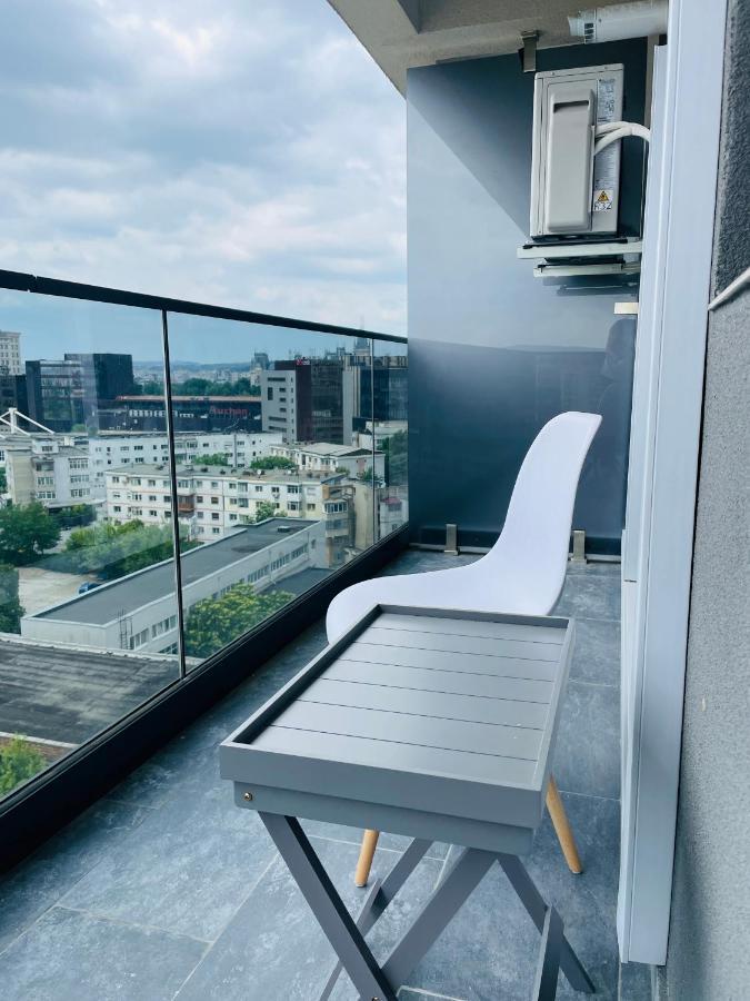 Q Royal Apartment - Palas Center Iasi Exteriör bild